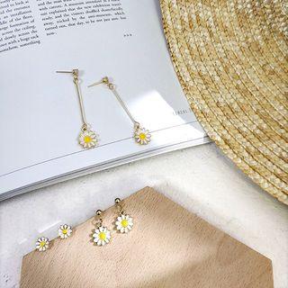 Daisy Earring (various Designs)