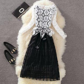 Set: 3/4 Sleeve Lace Top + Sleeveless Mesh Hem Dress