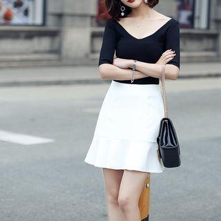 V-neck Elbow-sleeve Knit Top / V-neck 3/4-sleeve Knit Top