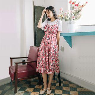 Set: Plain Elbow Sleeve T-shirt + Printed Midi Sleeveless Dress