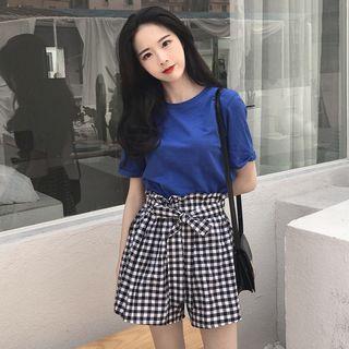 Set: Crew-neck Short-sleeve T-shirt + Checked Shorts