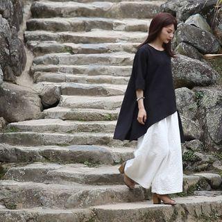 Elbow-sleeve Asymmetric Top / Wide-leg Pants