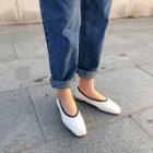 Round-toe Contrast-trim Flats