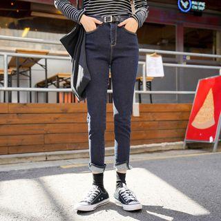 Slit-side Distresed Skinny Jeans