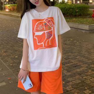 Elbow-sleeve Graphic Print T-shirt / Wide Leg Pants / Shorts