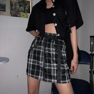 Plaid A-line Skirt / Short-sleeve Crop Shirt