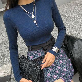 Cut-edge Ribbed Slim Top