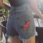 Embroidery High-waist Denim Shorts