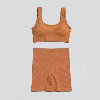 Set: Cropped Sports Tank Top + Shorts (various Designs)