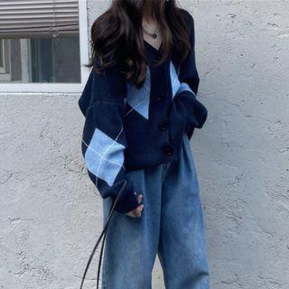 Long-sleeve Mock-neck Top / V-neck Argyle Cardigan