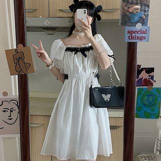 Short-sleeve Shirred Frill Trim A-line Dress