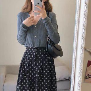 Plain Cardigan / Floral Print Midi Skirt / Set
