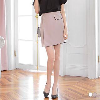 Color Trimmed Pencil Skirt