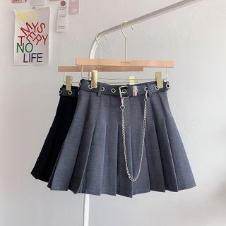Chain Belted Pleated Mini Skirt
