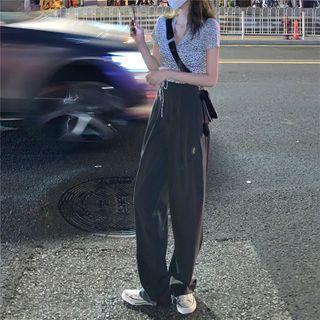 Short-sleeve Leopard Print T-shirt / Harem Pants