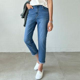 Waistband Tapered Jeans