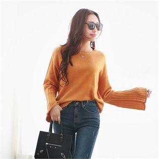 Round-neck Bell-sleeve Sweater