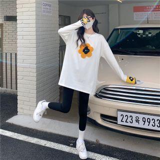 Long-sleeve Floral Applique T-shirt White - One Size