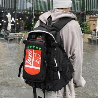Set: Graphic Print Buckled Lightweight Backpack + Pouch