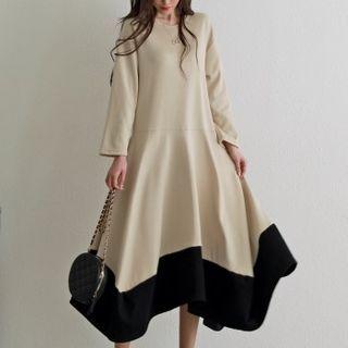 Contrast-trim Flared Long Dress