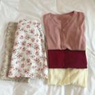 Short-sleeve Knit Top / Floral Print Mini A-line Skirt