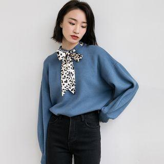 Leopard Patterned Bow Accent Sweater