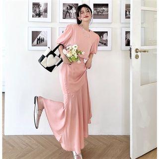 Puff-sleeve Plain Top / Irregular Midi Skirt