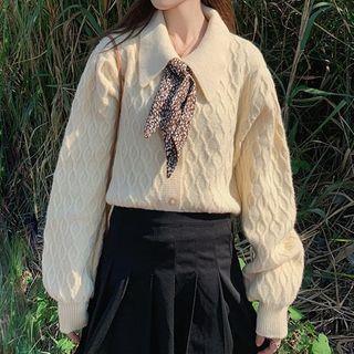 Tie-neck Button-up Chunky Knit Top