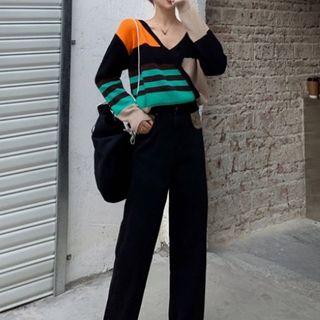 Color-block V-neck Long-sleeve Sweater / High-waist Jeans
