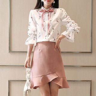Set: Print Shirt + Ruffle Hem Mini Skirt
