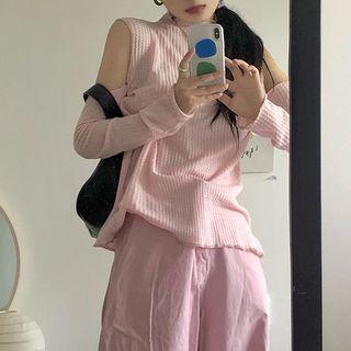 Long-sleeve Cold Shoulder Mock-neck T-shirt