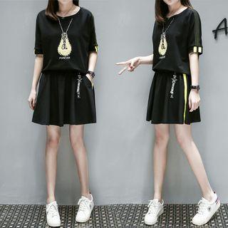 Set: Short-sleeve Light Bulb Applique T-shirt + A-line Skirt