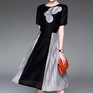Short-sleeve Pleated Panel A-line Dress