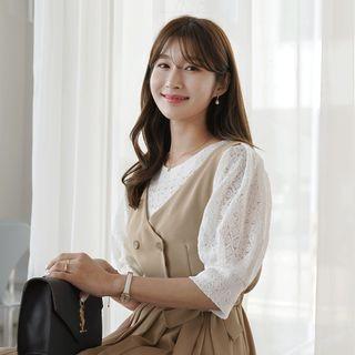 Puff-sleeve Keyhole-back Lace Blouse