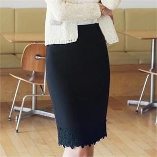 Lace Trim Pencil Skirt