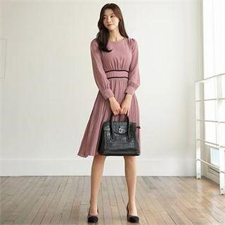 Tall Size Pleated Chiffon Dress