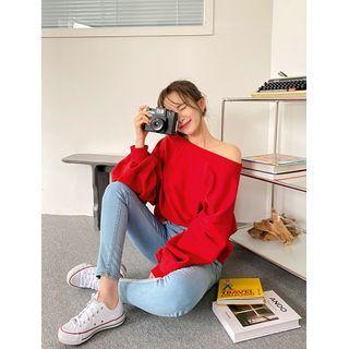 Off-shoulder Oversized T-shirt