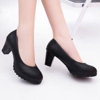 Embossed Pattern Block Heel Pumps