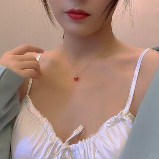 Strawberry Pendant Alloy Necklace 1 Pc - Red & Gold - One Size
