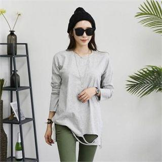 Round-neck Distressed-hem T-shirt
