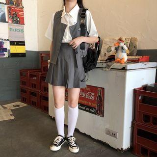 Plain Short-sleeve Shirt / Lettering Sleeveless Top / Pleated Skirt