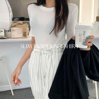 Basic Slim-fit Silky T-shirt