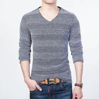 V-neck Long-sleeve Perforated T-shirt