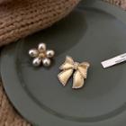Flower Faux Pearl / Bow Alloy Brooch