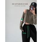 Cutout-shoulder Loose-fit Cropped Sweatshirt