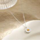 925 Sterling Silver Daisy Pendent Necklace Necklace - One Size
