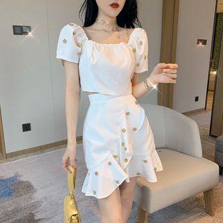 Faux Pearl Off-shoulder Short-sleeve Crop Top / Ruffle Hem Mini A-line Skirt