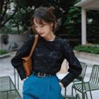 Floral Jacquard Puff-sleeve Blouse