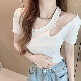 Short-sleeve Asymmetric Cutout Shoulder Crop Top