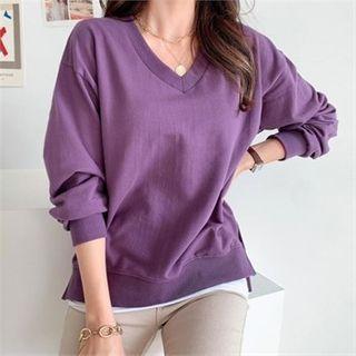 V-neck Slit-side Sweatshirt